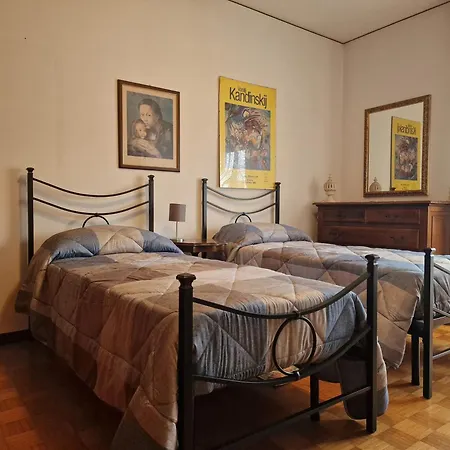 Kate's House דירה